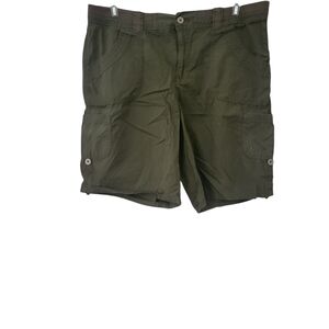 White Stag Plus Cargo Shorts Green Sz 16
